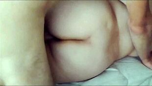 I’m lovin’ this fat American BBW, can’t get enuff of her!