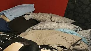 Milf sucking monster cock in casual encounter