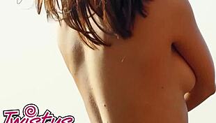 Outdoorsy Cutie Zelda Shows You Every Inch Of Her Stunng Body Up Close - Twistys