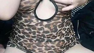 asian milf masturbating her pussy in a solo session