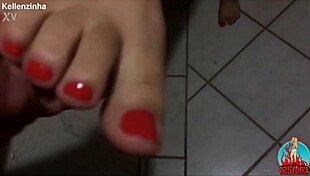 Young amateurs pose naked under the super moon in São Paulo