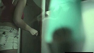 kendra spade really wants her ass fucked by small 18+ hands 😏