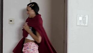 Bianca Bangs Danny Mountain In The Tub