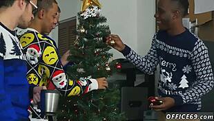 Watch Filipino Boys Fuck Bareback!