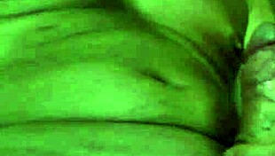 I masturbate solo and cumshot in this video