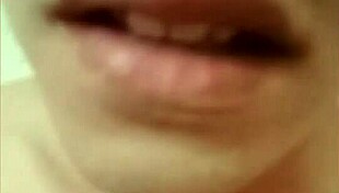 a gay arab guy performs on cam for viewers