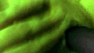 Latina GIRLFRIEND SQUIRTING ORGASM WITH BIG DILDO IN CLOSE UP