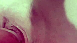 i'm watchin this liberal couple masturbatin together, it's so hot and free.