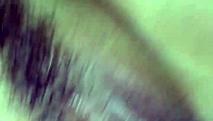 Amateur masturbates skillfully with detailed close up