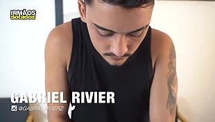 acabou fodendo o vendedor na rua?