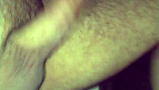 Horny German pornstar Hotkinkyanniella is ready to play