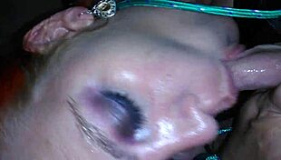 i'm givin a blow job to this redhed in realty with suckin and handjob