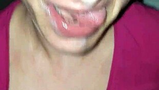 Fingering and squirting leads to intense masturbation and cum