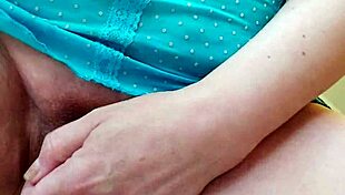 laly prin enjoys her pink dildo and big tits in amateur masturbation