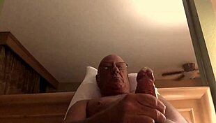 one of my fave cumshot comps, so hot