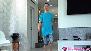 Ivi Rein Sucks Her Stepbro Nikki Nutz for Nutsmacking