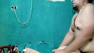 मूनचेरी झुककर डॉगीस्टाइल चुदाई से झड़ी