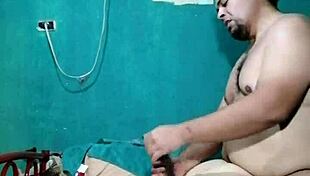 मूनचेरी झुककर डॉगीस्टाइल चुदाई से झड़ी