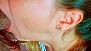 Hermanastra de ojos verdes me hace una mamada increible con deepthroat