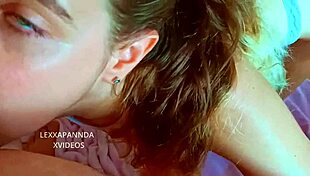 Hermanastra de ojos verdes me hace una mamada increible con deepthroat