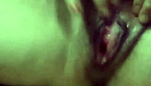 Amateur Girl Uses Toys On Pussy