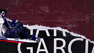 Pitt Garcia Vivian Loves Double Penetration with Oral and Anal!