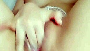 e teen 18+ vietnamese wants to wear extremely short clothes 😜