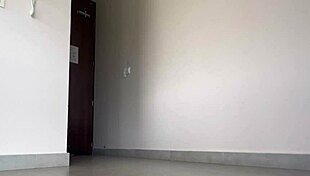 My coworker she loves cummin in the hotel hall way all wet and stuff!