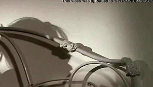 Tango sensual performance heats up with vuelvo hot moves.