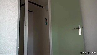 casting interview with a chubby french amateur on the sofa