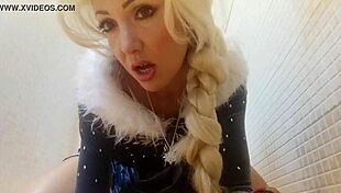 Elsa cosplay bent over, ready for doggystyle action