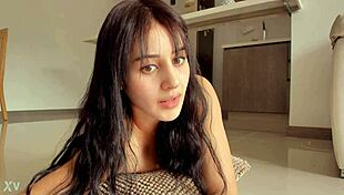 Hot Brunette with Juicy Ass Drives Me Crazy on Web Chat at Hotviewsdotxyz