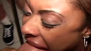 I love when the ebony girl next door gives me a blowjib