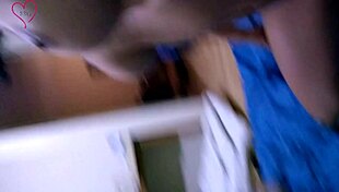 i'm a cute skinny brunette indian girl makin my self video