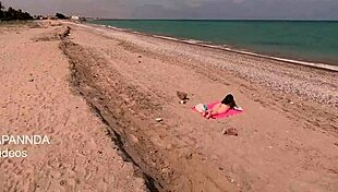 me convencen para chupar polla en la playa y termina en facial profunda
