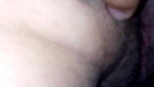 mulher se masturba sozinha com brinquedos 😈