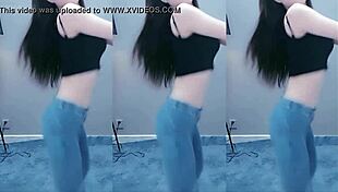 Sexy Chinese Girl Dancing and Shaking Her Horny Pussy