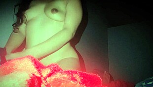 Colegiala sneaks hidden fun with petite hijastra