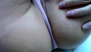 i can't stop watching gina gerson, the unholy geisha, live on cam!