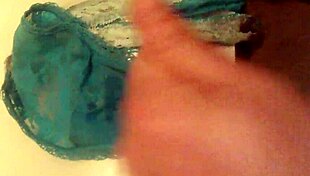 Hey, watch me cum in my girlfriend's panties with a friend 😏