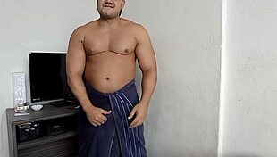 लूनर्स फेटिश एक्सप्लोर कर रहे कम प्ले सेशन में