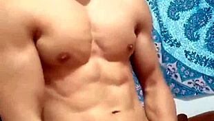 oh wow, my gay ass gets covered in cum from that monster cock reveal 😏💦