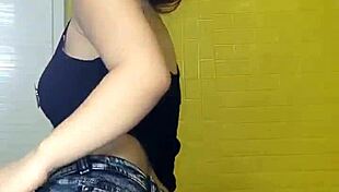 em thèm it quá anh, đến với em đi 😘