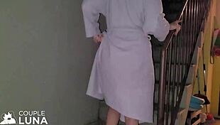 novinha cachorra bounces on big cock with squirting and cum