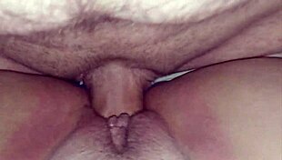 nem tirou o short pra me comer muito tesão 😈💦