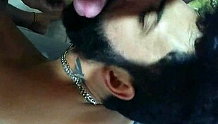 I Went to the Married Guy's House to Give My Ass and Receive His Cum in My Mouth