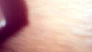 milf squirts in homemade anal scene