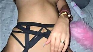 fui al cuarto obscuro y me cogi a varios y me dieron todo su semen en mi boca