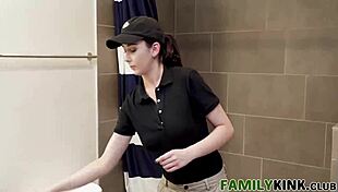 बड़े बूब्स वाली 18+ लड़की सौतेले अंकल से मॉडलिंग ट्रिक