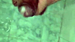 चूतड़ हिलाते शावर में लंड झटके - ब्राजीलियाई सोलो फेटिश